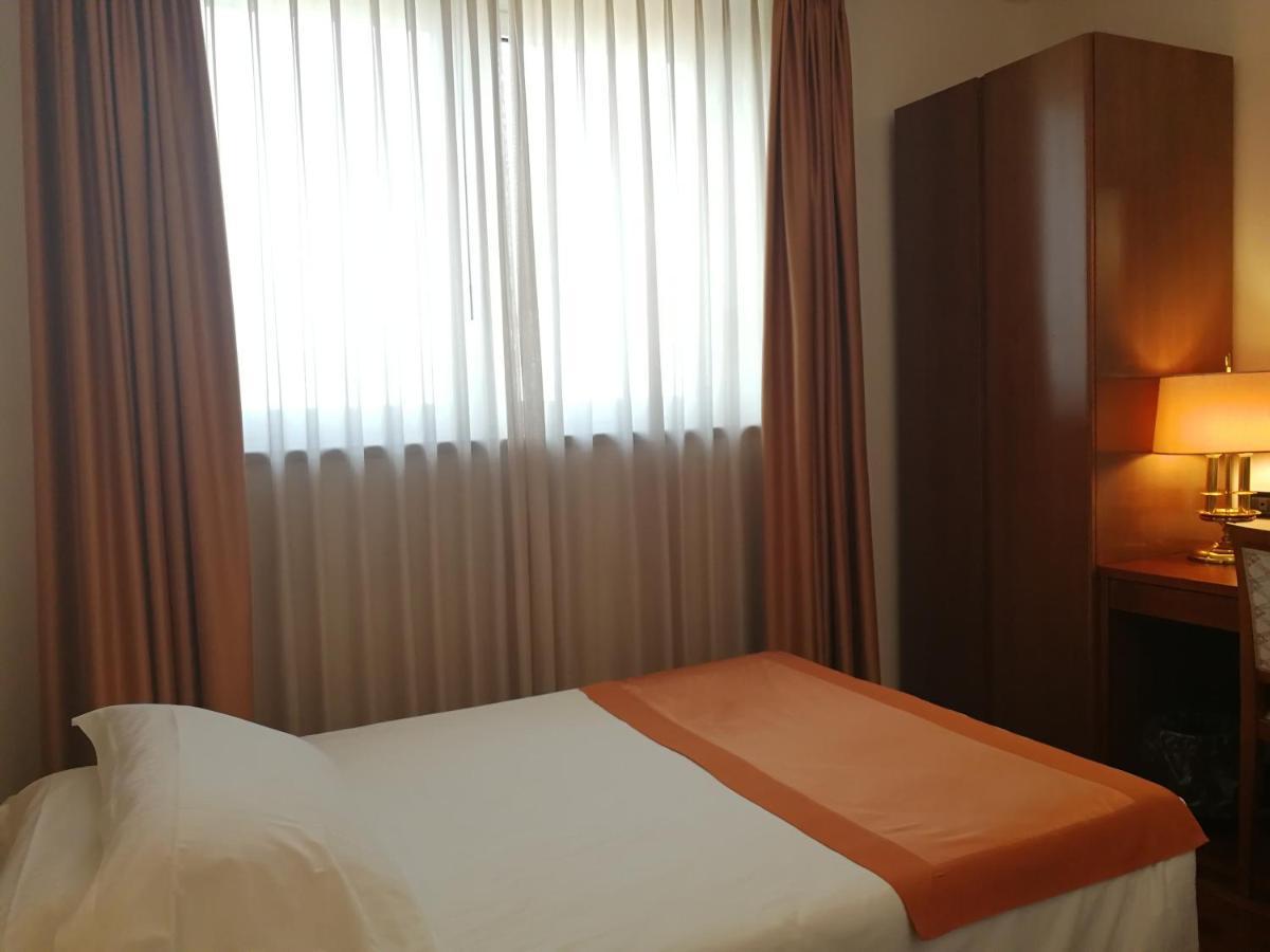 Hotel Marconi Ponte San Nicolo Екстер'єр фото